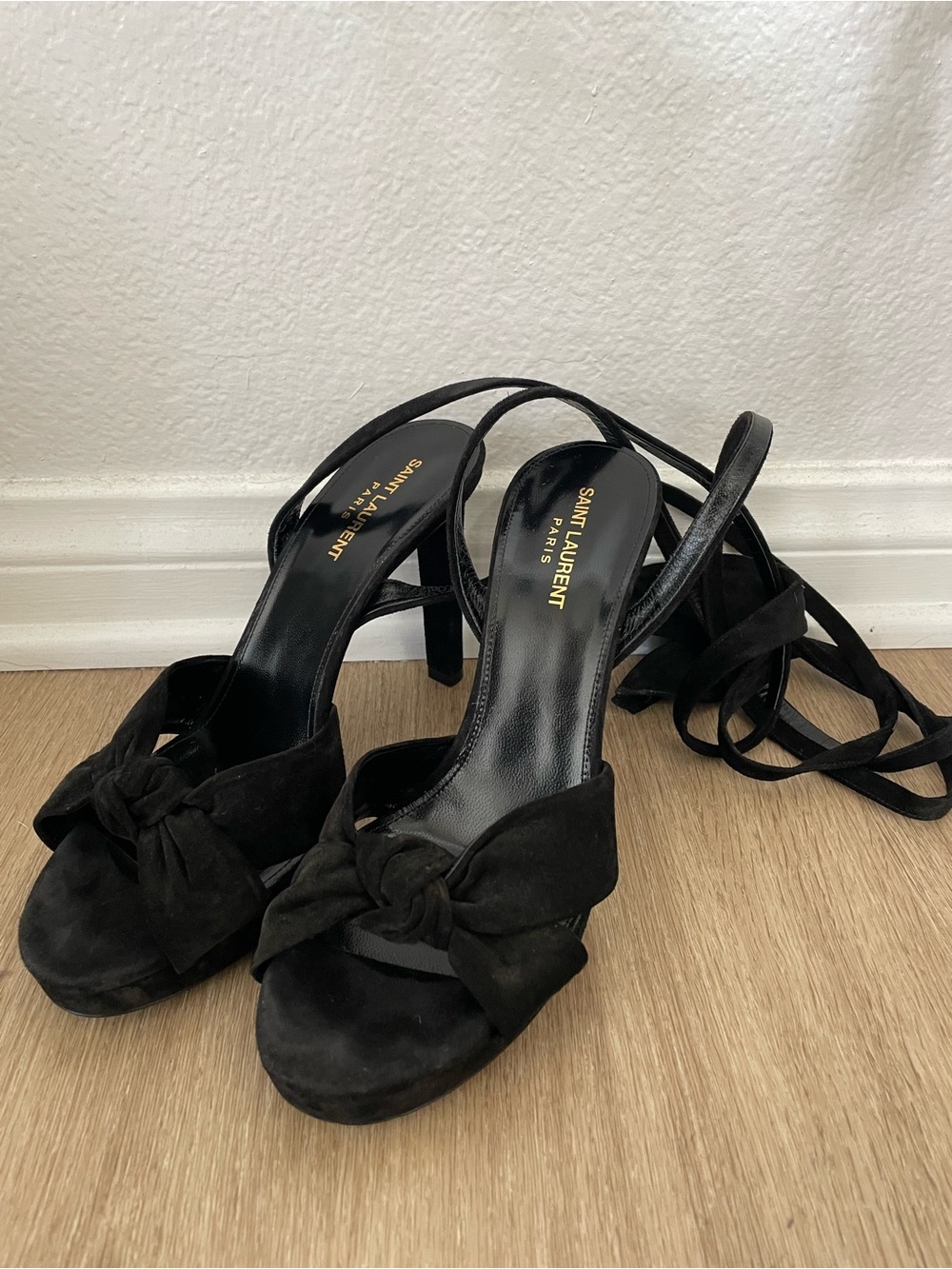 Saint Laurent Black Suede Knot-Front Heeled Sandals with Ankle Wrap - Picture 4 of 4